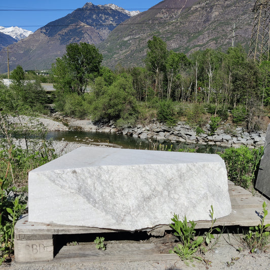 Blocchetto per sculture in marmo Cristallina White Venato