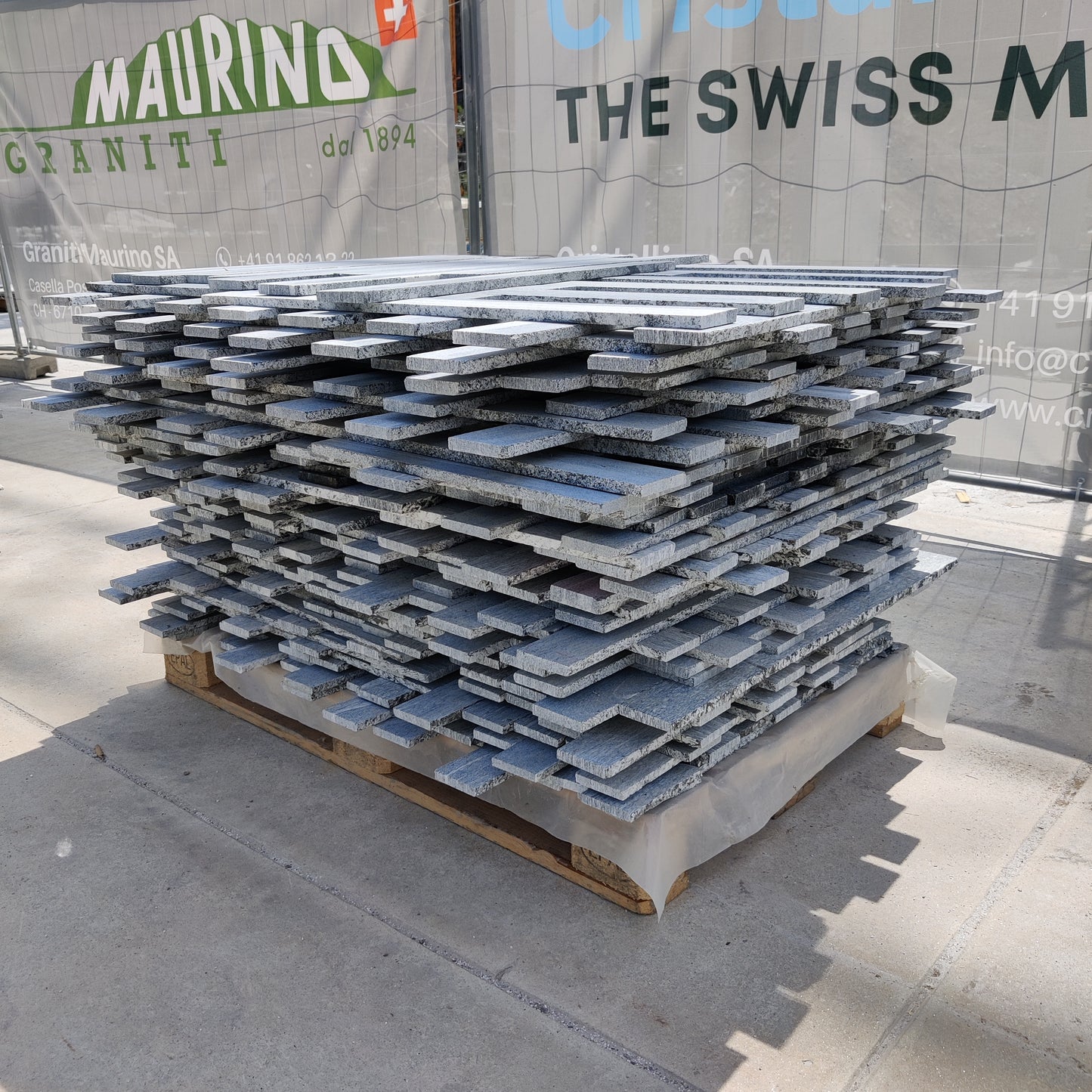 Listelli da Rivestimento in granito Maggia Wild - SP 1.2-1.5 cm - 20 mq