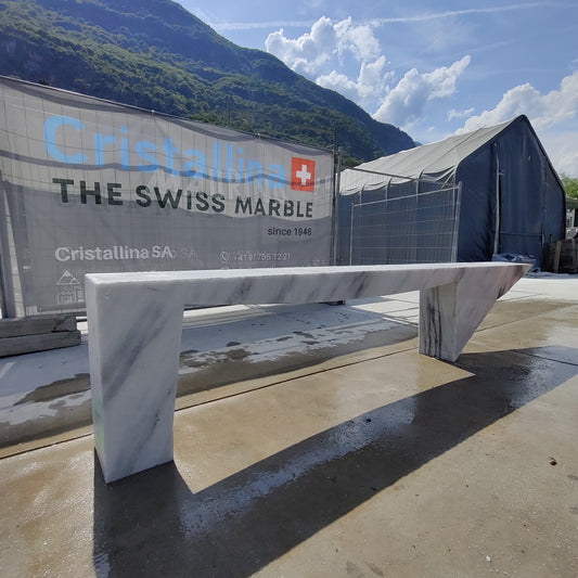 Elemento sagomato in marmo Cristallina White Venato